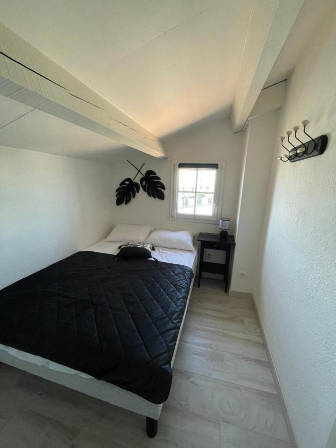 Appartement Duplex Climatise Le Trident Saintes-Maries-de-la-Mer Esterno foto