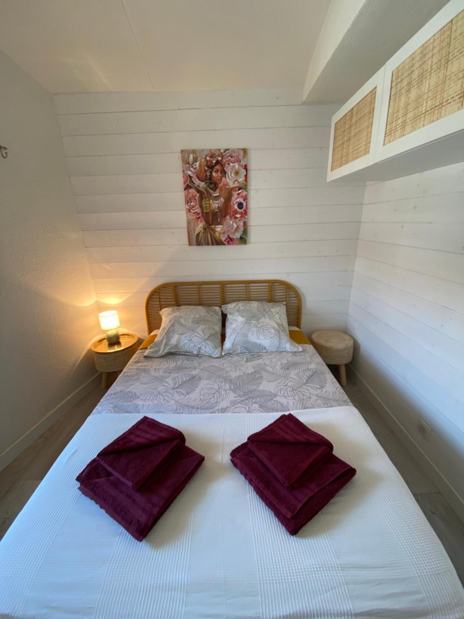 Appartement Duplex Climatise Le Trident Saintes-Maries-de-la-Mer Esterno foto